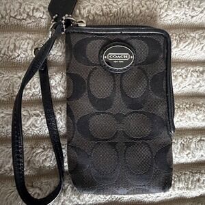 Coach Signature Jacquard Small Wristlet Pouch Black Card Holder Wallet